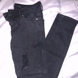 Black ripped skinny jeans